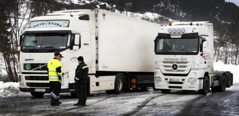 Misstänkta för olaglig cabotagetrafik.Fotograf: Vidar Herre, Avisa Hordaland