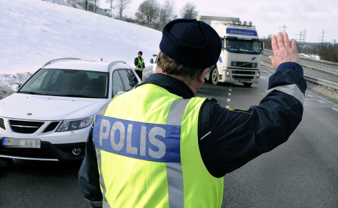 Fordonen och personerna på bilden har inget med artikeln att göra.Fotograf: Tommy Holl / Arkiv