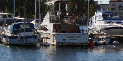 Den här båten hämtades av åkeriägaren men betalningen uteblev. Via Facebooks och goda kontakters försorg är den nu tillbaka hos den rättmätige ägaren.Fotograf: Glenn Månsson