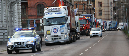 Demonstrationståg i repris. Den 12 oktober fylls Göteborgs gator på nytt av vägtransportbranschens företrädare, i syfte att visa sitt missnöje mot social- och lönedumpning.Fotograf: Göran Rosengren/Arkiv