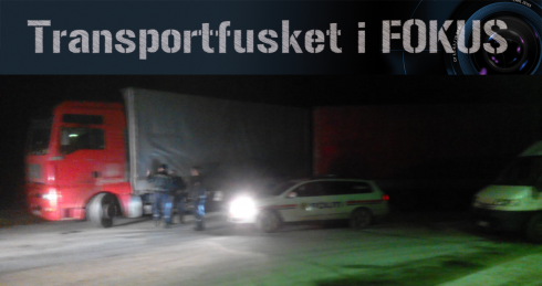 På den lite suddiga bilden syns när norsk polis tar hand om de potentiella dieseltjuvarna vid Kongsvinger.Fotograf: Ole Gunnar