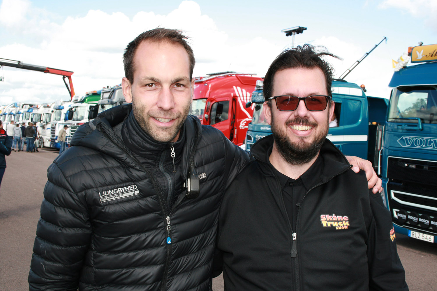 Ted Johansson till vänster och Håkan Roupé hälsade alla välkomna till ännu ett rekordstort Skåne Truckshow.