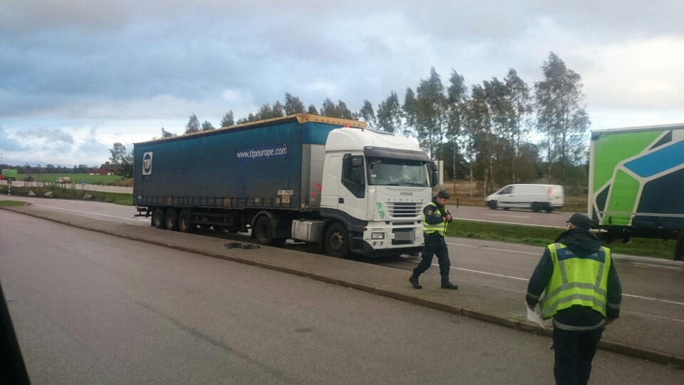 Tisdagens otillåtna cabotage. Speditören grejade så att betalningen gjordes snabbt. Kjell Andersson behövde därför aldrig använda klampen.