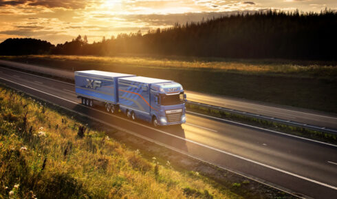 Volvo FH Electric ”Truck of the Year 2024” - Tidningen PROFFS - En