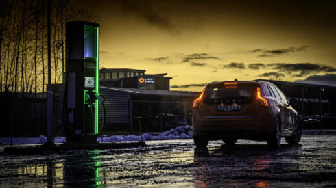 Superladdaren är belägen vid Energigränd på Porsön i Luleå, i nära anslutning till Scania Ferruform och Luleå Energi.