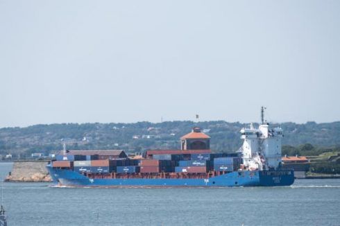   CMA CGM:s fartyg Aries J i Göteborgs hamns hamninlopp. Bild: Göteborgs Hamn AB. 