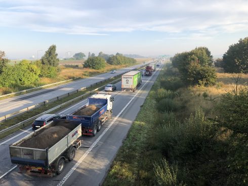 E.ON meddelar regeringen att bolaget är redo att ta ett uppdrag att genomföra nödvändiga uppgraderingar av elnätet för att möjliggöra en elektrifiering av vägtrafiken. Foto: E.ON 