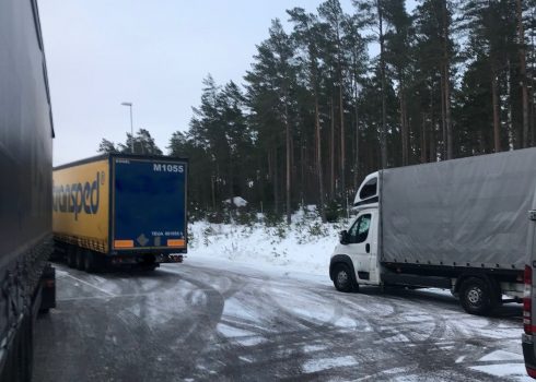 Ingen speditör på bilden är misstänkt för något brott. Foto: Roger Ogemar.