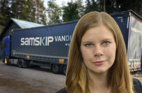 Emma Berginger anser att tolkningen av närmast lämpliga omlastningsstation måste vara oberoende och lika för alla. Foto: Proffs, arkiv och Riksdagen