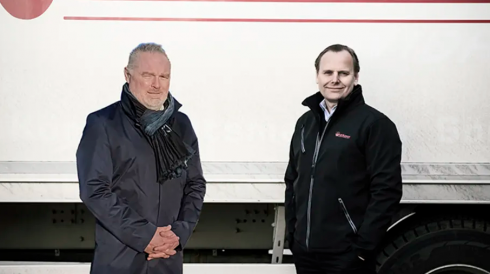 Christian Hallberg, koncernchef, Tempcon Group och Johan Nyblom, vd Widriksson Logistik. Bilden är ett "coronasäkrat" fotomontage. Foto: Tempcon