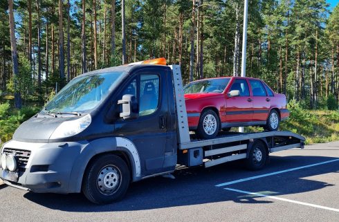 - En biltransport med en maxlast på 860 kilo har man inte så mycket nytta av, säger bilinspektör Jonas Nordin.