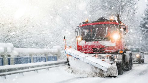    Smart snöröjning är en del av kommunens digitala utveckling, som skapar flexibilitet och skräddarsydda rutter. Foto: Getty.