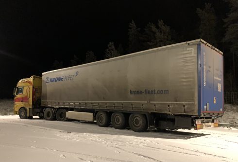 Åkeriet som har cirka 200 fordon, kan inte regelverken som gäller för transporterna de utför. Krone är inte misstänkta för något brott.