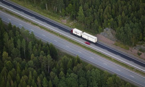 Från och med tisdag den 15 mars skärper Trafikverket kravet på hastighetsefterlevnad i sina entreprenadupphandlingar. Foto: Roine Magnusson