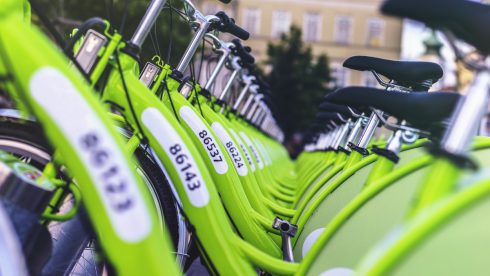 Gröna sköna städer kan bli dyrt och för många återstår då kanske endast cykeln som transportalternativ.