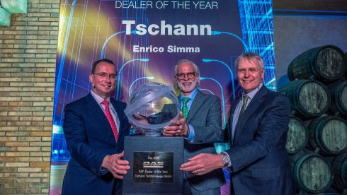        Den tysk-österrikiska återförsäljaren Tschann Nutzfahrzeuge fick utmärkelsen ”DAF International Dealer of the Year 2023” på DAF International Dealer Meeting.