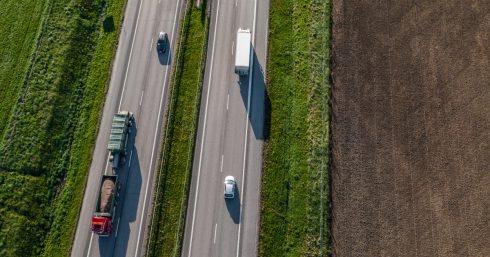 Per Kågesons rapport ”Vägen till fossilfri fordonstrafik” är en fristående forskningsrapport, initierad av Transportföretagen, till regeringens process att ta fram den nya klimatpolitiska handlingsplanen. Foto: Transportföretagen