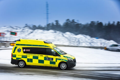 Sveriges första el-ambulans är en Mercedes-Benz eVito som körs av Samariten AB för Region Stockholm. Foto: Johan Marklund