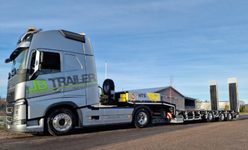 Nu lanserar JB Trailer Humbaurs senaste maskintrailers på den svenska marknaden. Foto JB Trailer