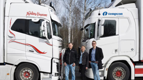    Tempcon in leder nytt strategiskt samarbete med Nyhléns Hugosons i Skellefteå. Från vänster; Pär Marklund, Transportchef Nyhléns Hugosons, Sophia Bylesjö, Platschef för Nyhléns Hugosons i Skellefteå samt Christofer Mattsson, vd för Tempcon Norrland. 