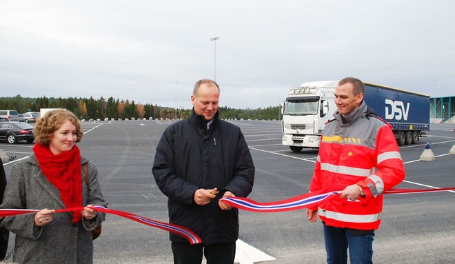  Här öppnas lastbilsparkeringen på Fugleåsen vid E6 söder om Oslo, men redan den 1 september 2024 kan den komma att stängas. Foto: Tungt.no.