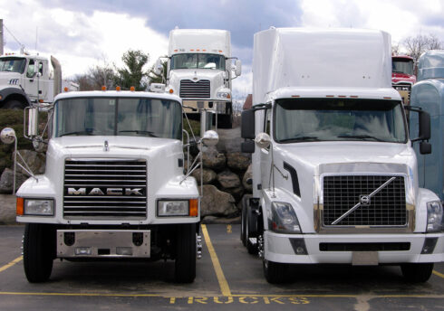 Amerikanska bilarbetarfacket UAW Local 171 i strejk sedan måndag den 9 oktober 2023 utanför Volvos och Mack Trucks motorfabrik i Hagerstown, Maryland. Foto: S-E Lindstrand.