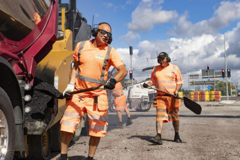 Peab Asfalt ska skapa säkra vägar i Storfors och Filipstads kommun. Foto: Anna-Karin Svantesson Peab Asfalt.