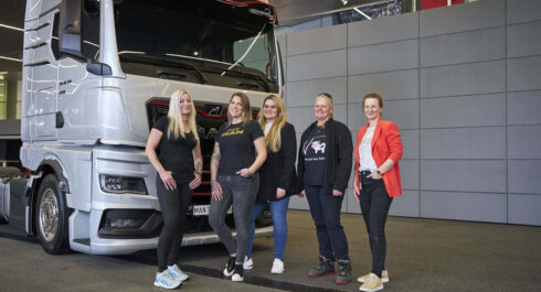 Kvinnors synpunkter viktiga när allt fler kvinnor söker sig till chaufförsyrket. Foto: MAN Truck § Bus.