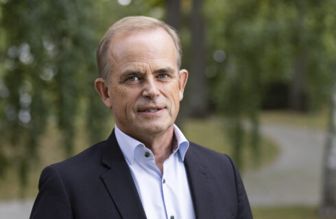 "Biodrivmedelsandelen har mer än halverats sedan årsskiftet. Även om vi ser en ökning av HVO100 så uppväger inte det raset som vi sett på HVO drop in", säger Anders Noren, hållbarhetschef på Drivkraft Sverige.