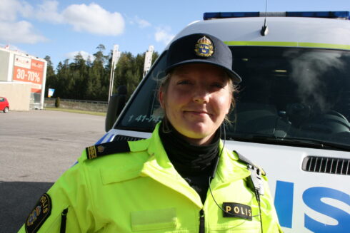 Sofie Eklund, blivande trafikpolis med rätt att kontrollera tunga yrkesfordon. Foto: Heidi Bodensjö/Proffs.