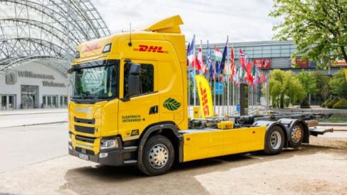 DHL Group presenterade den 22 maj på OECD International Transport Forum i Leipzig, Tyskland, "Extended Range Electric Vehicle" (EREV) utvecklad i samarbete med Scania. Foto: DHL/Scania.
