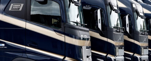 - Regelverket som finns idag fungerar inte, det måste tajtas till och saker och ting måste gå fortare, säger Erik Alfredsson, vd för Alfredssons Transport. Foto: Alfredssons Transport