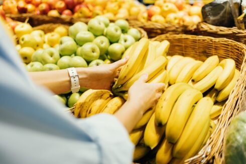Att det inte skulle finnas bananer i våra butiker är nära nog otänkbart. Foto: Girteka.