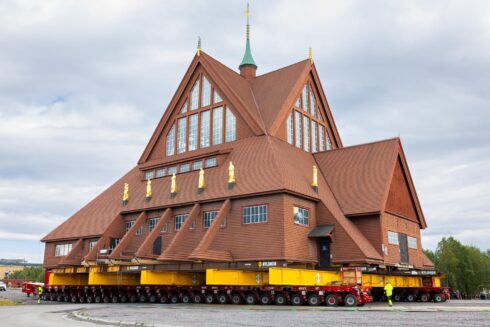  ”Projektet exemplifierar vikten av detaljerad ingenjörskonst och planering för att genomföra unika och viktiga uppdrag”, William Soeters, projektledare på Mammoet. Foto: Mammoet.
