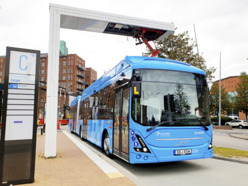 Transdev erbjuder språkutbildning för sina förare i Göteborg som har svenska som andraspråk. Foto: Transdev.