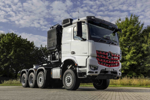 Mercedes Arocs tungdragare för Japan ställs ut i Tokyo i höst. Foto: Daimler Truck