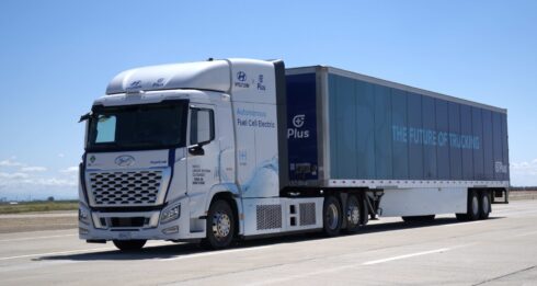 Hyundai Motor Company och PlusAI:s autonoma tunga XCIENT Fuel Cell Class 8-lastbil har utsetts till en av TIME:s "Bästa uppfinningar 2025".  Foto: Hyundai Motor.