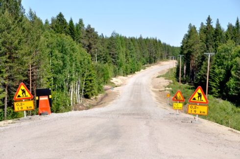 Fyra av tio transportföretag uppger att deras verksamhet i någon mån har påverkats av infrastrukturproblem.