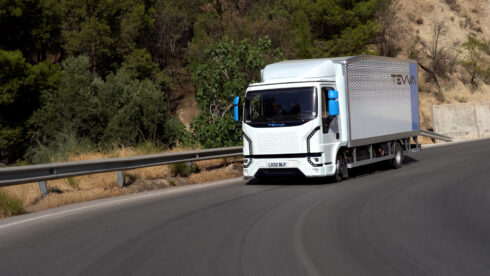 Det krävs samarbete för en grönare omställning inom vägtransportsektorn. Foto: Tevva.