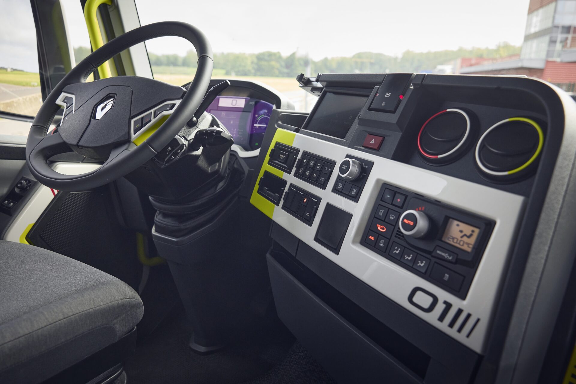 Interiören på en av de omdesignade lastbilarna. Foto: Renault Trucks.