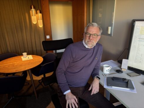 "Jag ska nu resa ut och besöka våra medlemsföretag samt sätta mig in i verksamheten med dess företag och olika branscher", säger nye vd:n Jonas Hagelqvist. Foto: Transportföretagen