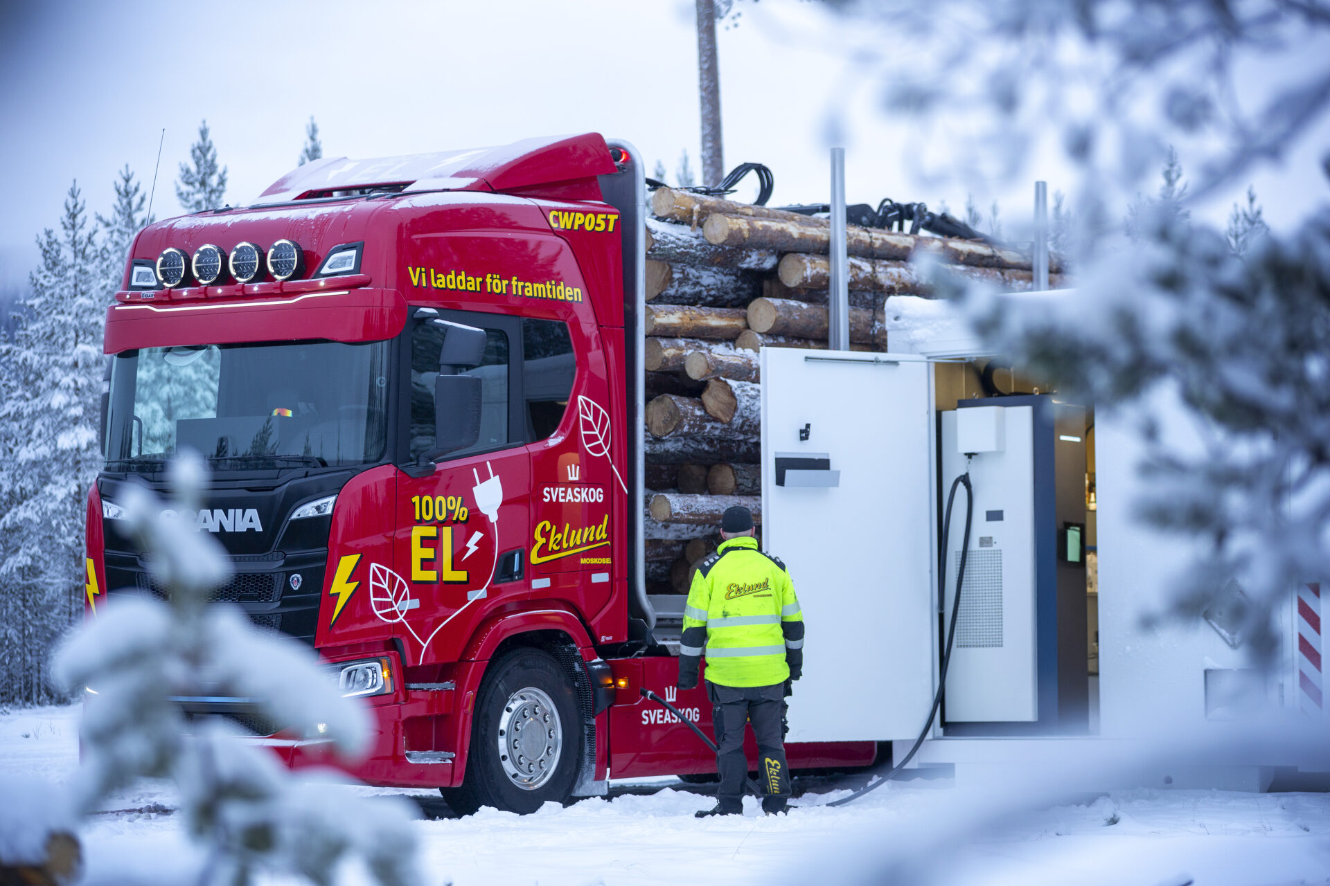 En mobil laddenhet placerats strategiskt i området. Foto: MESS.