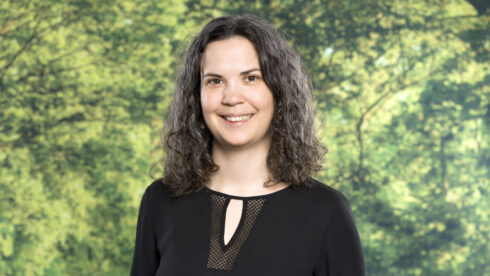 Sänkt reduktionsplikt påverkar vilka drivmedel som väljs enligt Lovisa Gustafsson, sakkunnig i elektrifiering och infrastruktur på expertorganisationen BioDriv Öst. Foto: BioDriv Öst.