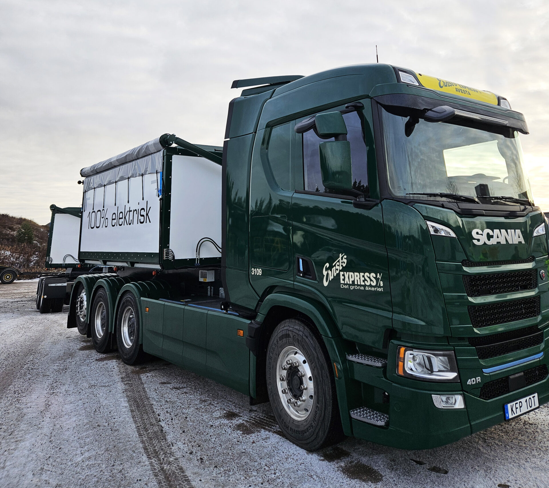 Scania R 400E 8x4*4. Foto: Scania.