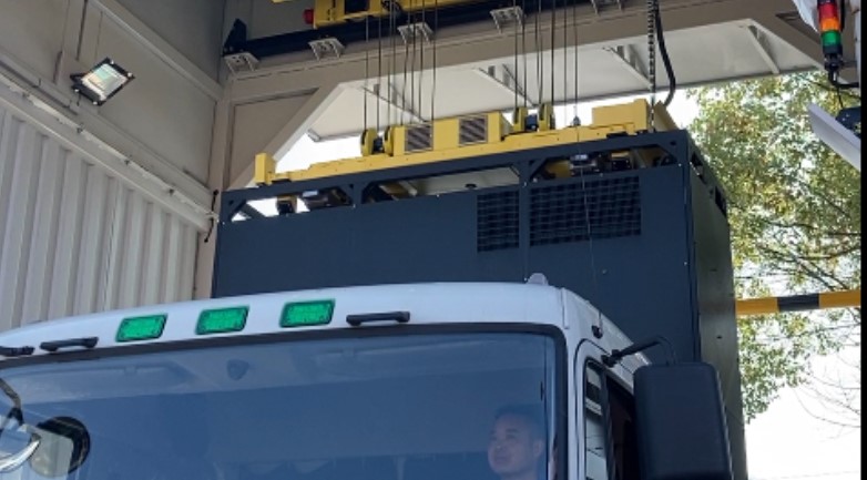 Pågående batteribyte i Kina. Foto: BYD/Proffs arkiv.