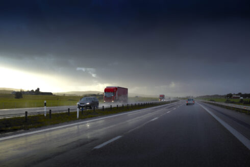 Det är inte bara vägtransporter som måste fungera i infrastrukturen om vi ska kunna ha ett fungerande samhälle, men att förbjuda det ena eller andra är inte lösningen, enligt Thomas Morell (SD). Foto: Trafikverket.