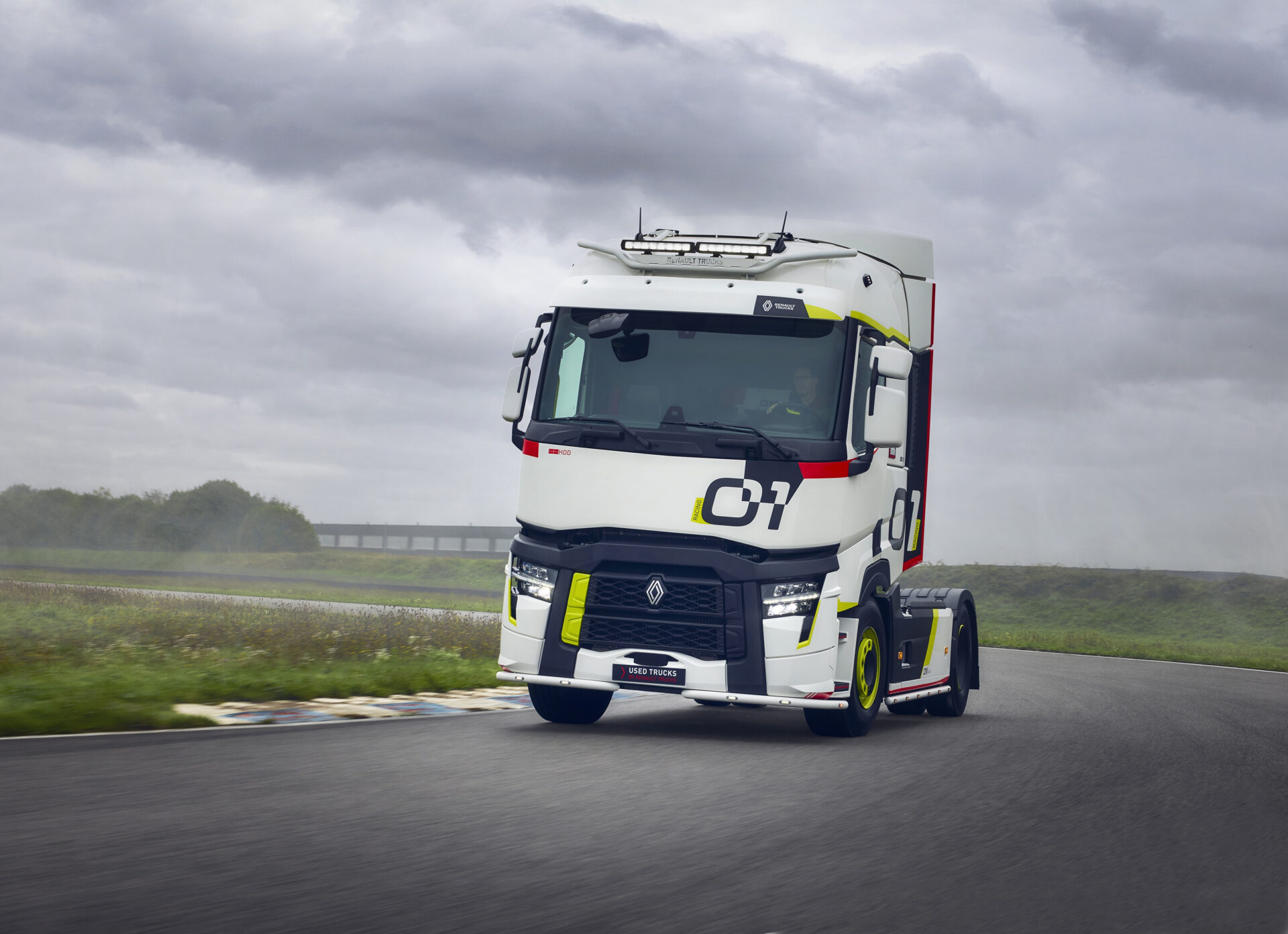 Det gångna året presenterade Renault Trucks en begränsad upplaga av Range T High Renault Sport Racing. Foto: Renault Trucks.