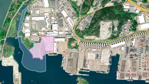   Rosa samt blå markering visar de områden som förvärvas av Göteborgs Hamn, väster om hamnens roro- och containerterminaler. Foto: Göteborgs Hamn.