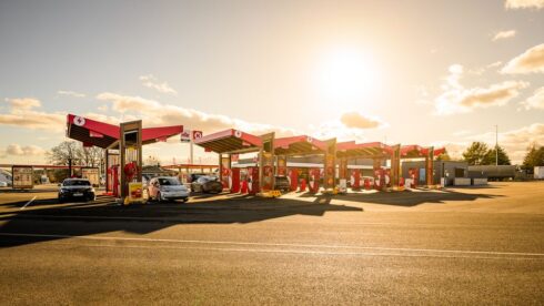    Stockholmarna och BMW-ägarna i botten när svenskarna listar trafikens värstingar. Foto: Circle K.