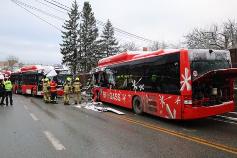 Olyckan i Fredrikstad där en busschaufför miste livet och en annan skadades allvarligt. Foto: Yrkestrafikkförbundet, Norge.